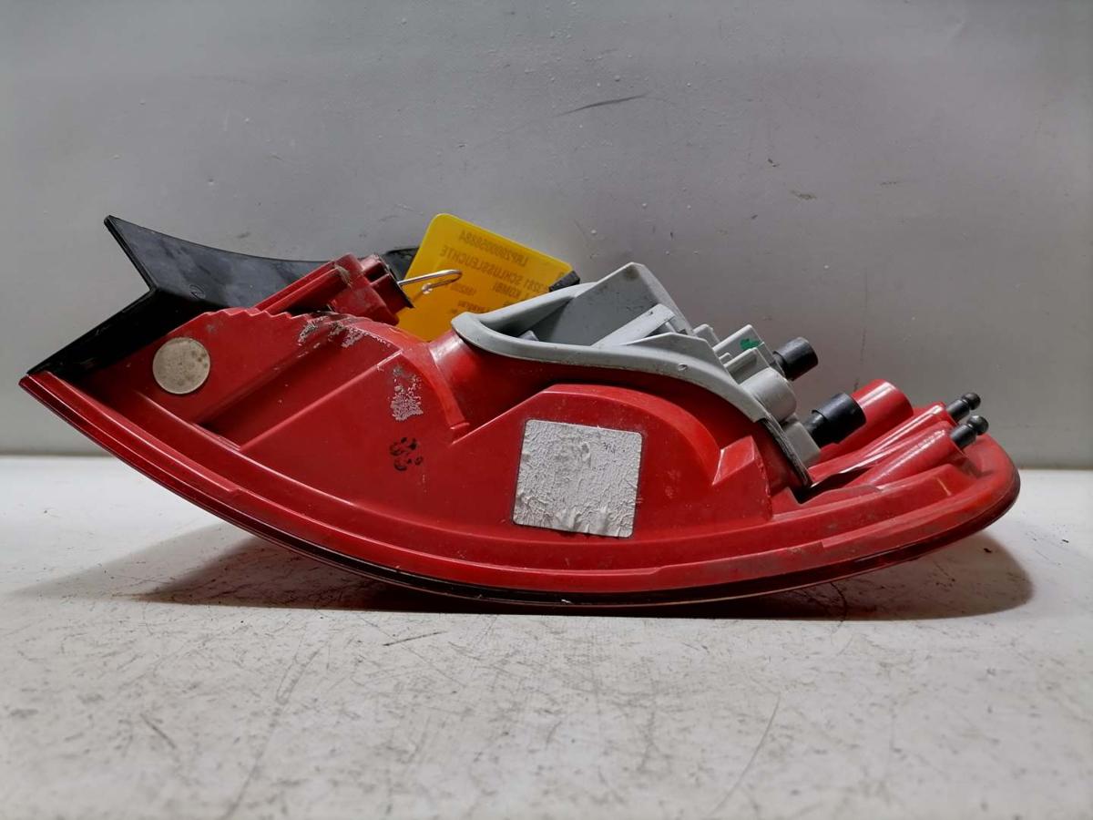 Audi A4 8K B8 original R&uuml;cklicht R&uuml;ckleuchte Schlussleuchte links au&szlig;en Kombi Bj.2009